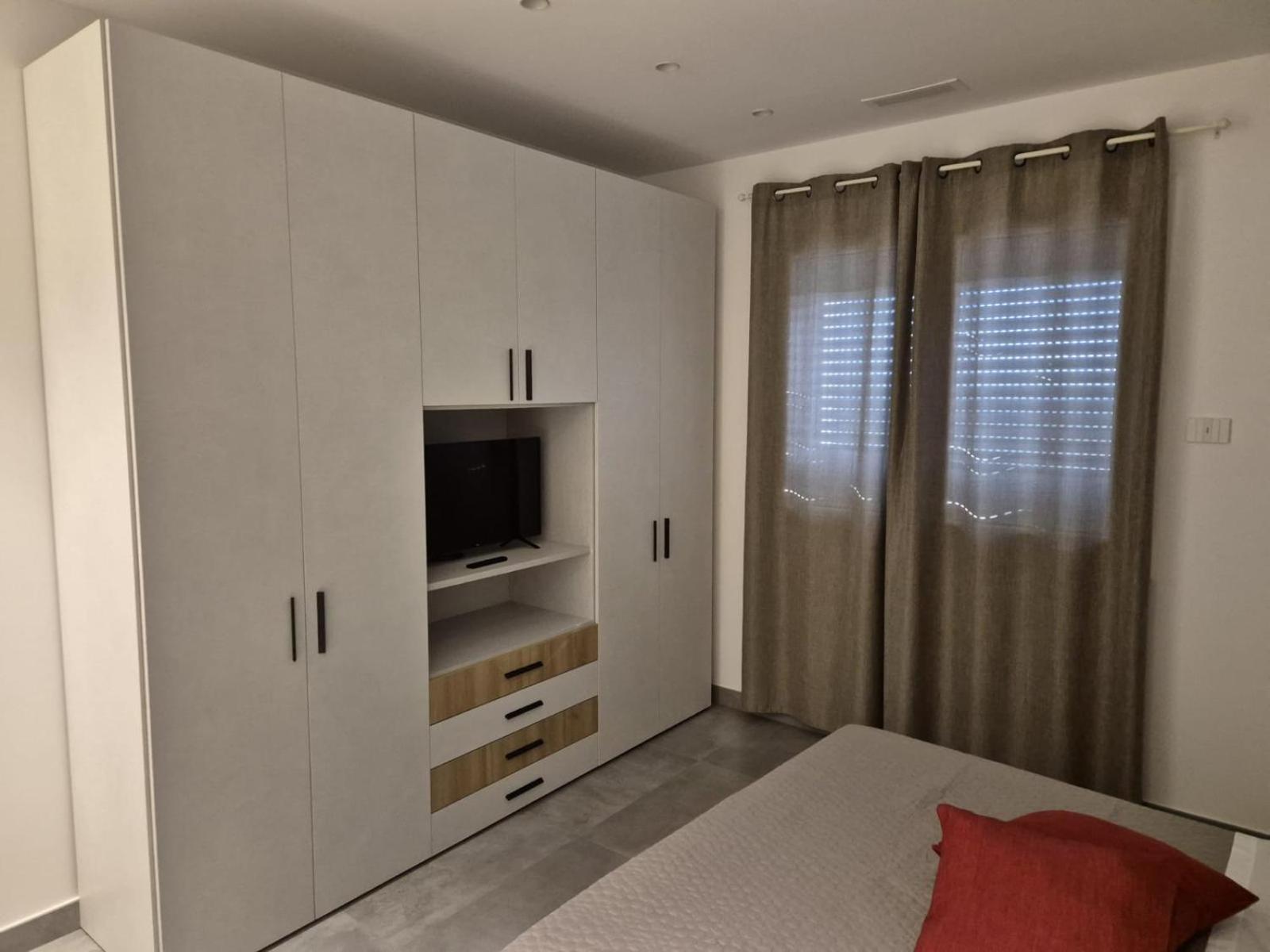 Tuscia Rooms Dei Papi Viterbo Bagian luar foto